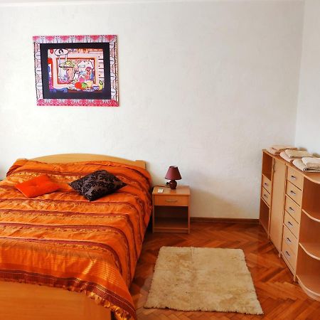 V2 With Love - Vintage Modern And Spacious Belgrád Kültér fotó