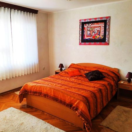 V2 With Love - Vintage Modern And Spacious Belgrád Kültér fotó