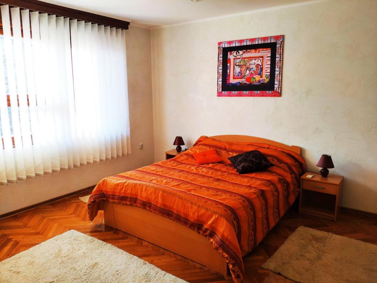 V2 With Love - Vintage Modern And Spacious Belgrád Kültér fotó